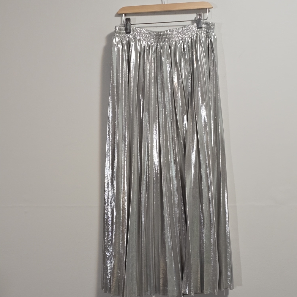 Wishlist Shimmering Silver Maxi Skirt Size Medium